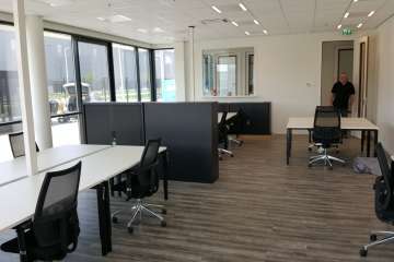 Bureaus, stoelen en accessoires