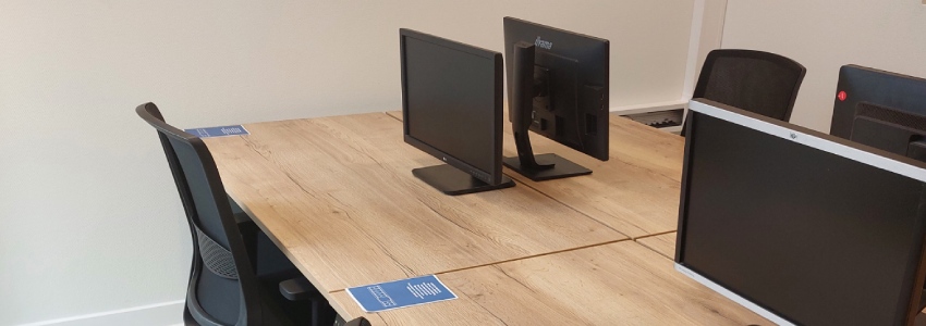 Een goede werkplek kan met de juiste kantoormeubelen in Assen gerealiseerd worden. Een goede werkplek kan met de juiste kantoormeubelen in Assen gerealiseerd worden.